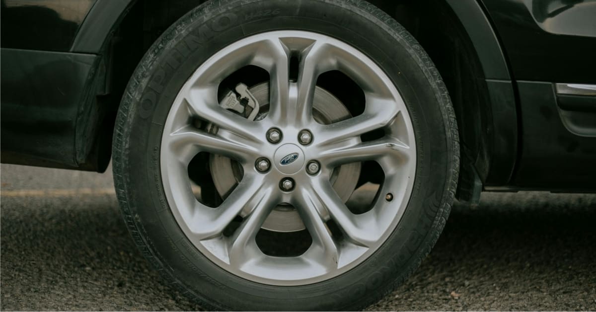 Car tire